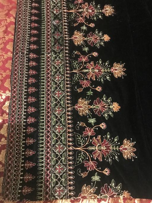 Buy & Sell East London Little Ilford - East London - Photos for Embroidered velvet shawl