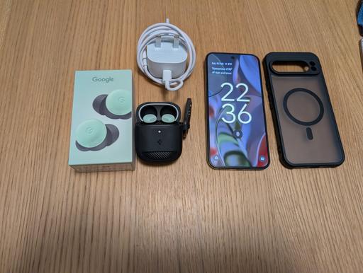 Buy & Sell West Yorkshire Leeds - Photos for Google Pixel 9 Pro XL, Case, charger and Box