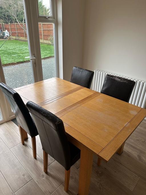 Buy & Sell North Northamptonshire Wilby - North Northamptonshire - Photos for Oak dining table & chairs