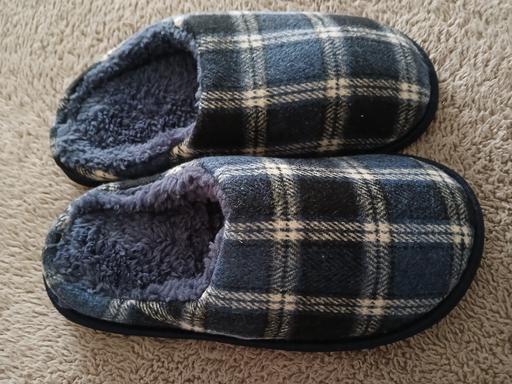 Buy & Sell Nottinghamshire Broxtowe - Photos for Boys slippers.