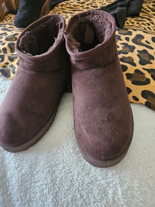 Buy & Sell West Midlands Sandwell - Photos for brown suede ankle boots