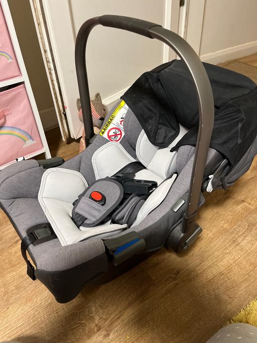 Buy & Sell Kent Medway - Kent - Photos for Baby carry /car chair