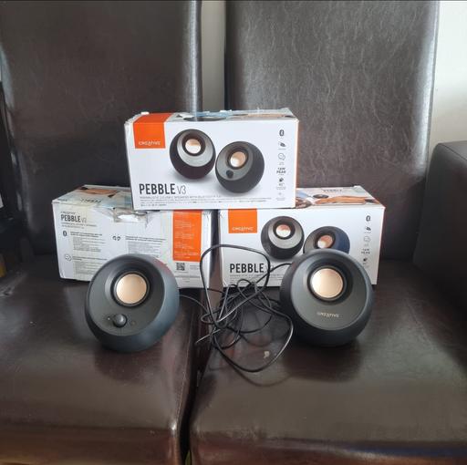 Buy & Sell South West London Kingston upon Thames - Photos for Pebble V3 Bluetooth / Aux Speakers