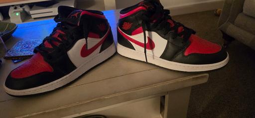 Buy & Sell West Midlands Birmingham - Photos for Jordan 1's Mid Top