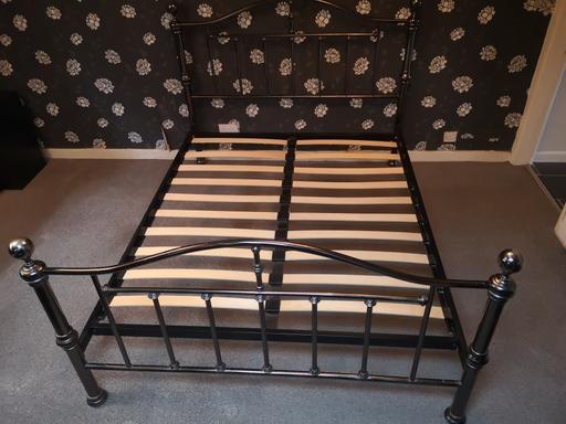 Buy & Sell West Midlands Sandwell - Photos for King Size Metal / Iron Bed Frame Grey / Black