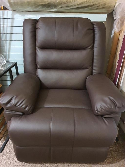 Buy & Sell West Yorkshire Bradford - Photos for Reclinable leather armchair