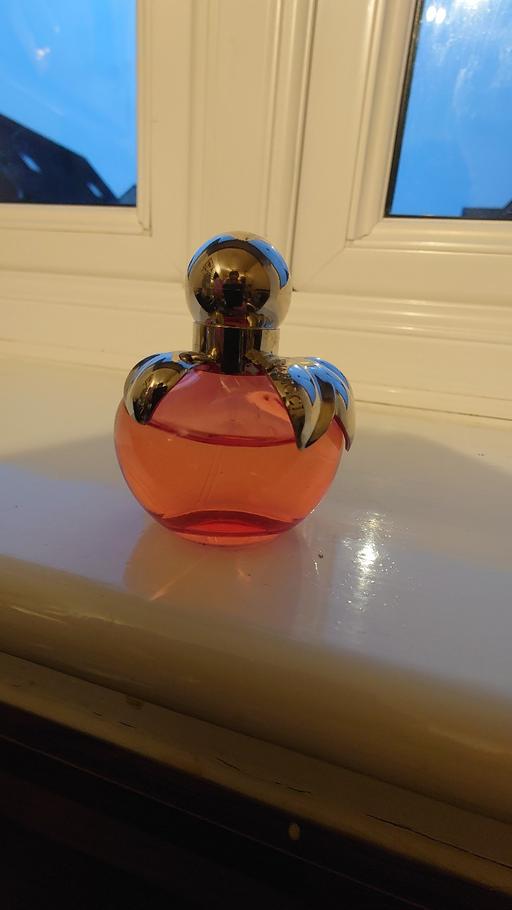 Buy & Sell Wokingham Barkham - Wokingham - Photos for Nina Ricci Red Apple Les Belles de Nina Eau