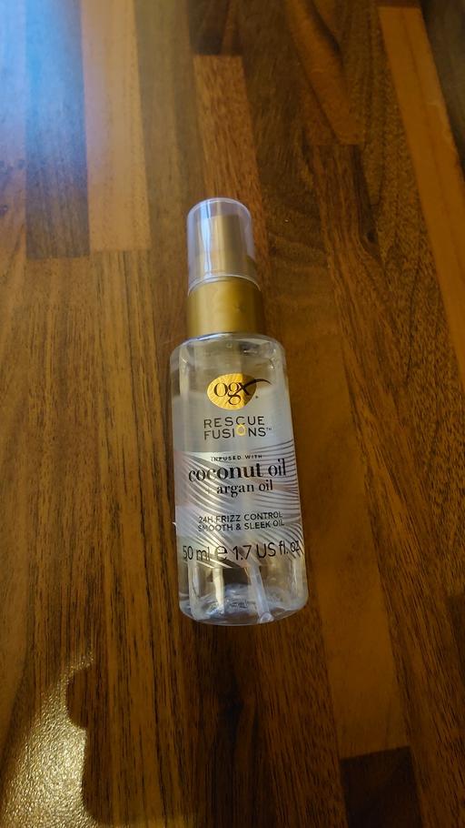 Buy & Sell Wokingham Barkham - Wokingham - Photos for Ogx Rescue Fusions Coconut Argan Oil Frizz