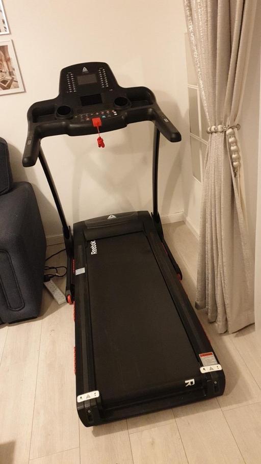 Buy & Sell East London Commercial Road - East London - Photos for Reebok treadmill