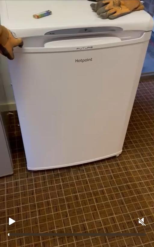 Buy & Sell West Midlands Solihull - Photos for Hot point Fridge