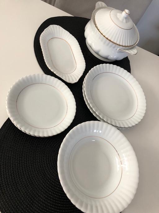 Buy & Sell North London Brunswick Park - North London - Photos for Dinnerware set