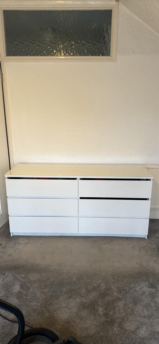 Buy & Sell Bexley - Photos for Double Malm chest of drawers with glass top