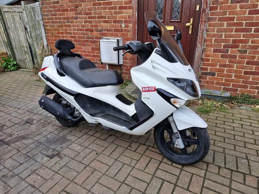 Vehicles South West London Merton - Photos for 2016 Piaggio Xevo 125, low miles, Mot