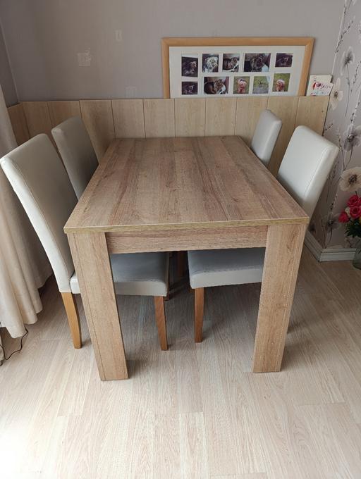 Buy & Sell West Midlands Birmingham - Photos for new table and 4 cream leather chairs