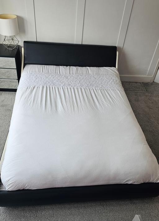 Buy & Sell West Midlands Birmingham - Photos for Black and cream leather double bed frame