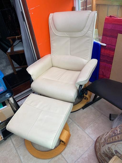 Buy & Sell Northumberland Horsley Newcastle Upon - Tyne - Photos for Massage Chair & Stool