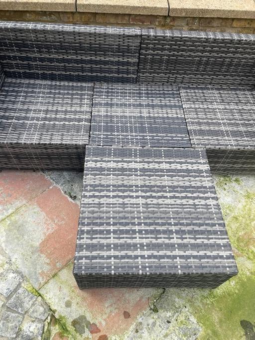 Buy & Sell South West London Clapham Junction - South West London - Photos for 4 Seater Garden Sofa