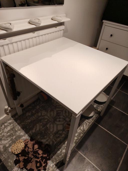 Buy & Sell South East London Selsdon - South East London - Photos for IKEA Tablet and 2 chairs