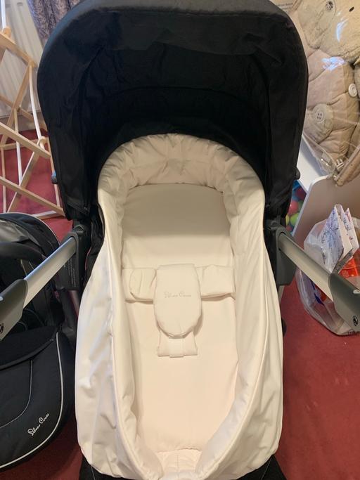 Buy & Sell West London Hillingdon - Photos for Silver Cross Pram with matching Car Seat &