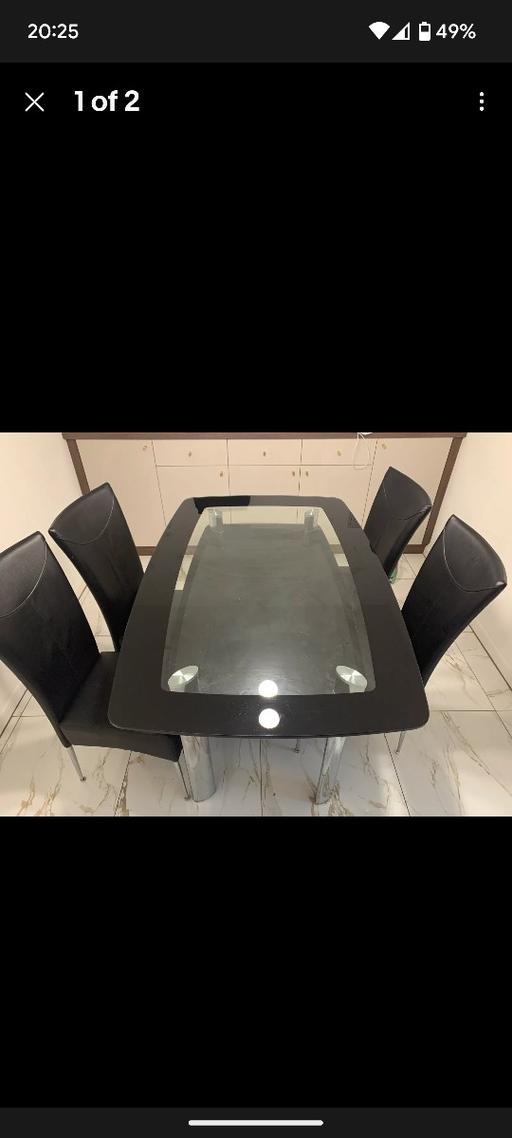 Buy & Sell County Durham Tow Law - County Durham - Photos for glass dining table and 4 chairs