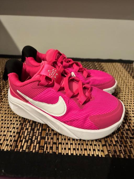 Buy & Sell Norfolk King's Lynn and West Norfolk - Photos for Girls Nike ‘Star Runner’ Trainers - Size 8.5