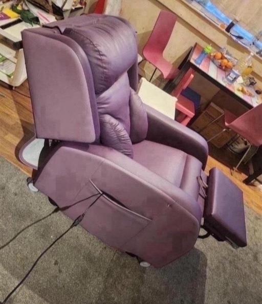 Buy & Sell South East London Croydon - Photos for CLEARANCE! SEMINAR RISER RECLINER-DELIVERY AV