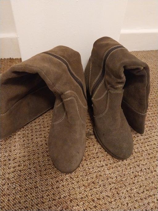 Buy & Sell Greater Manchester Manchester - Photos for Suede Knee-high Boots Size 4.5