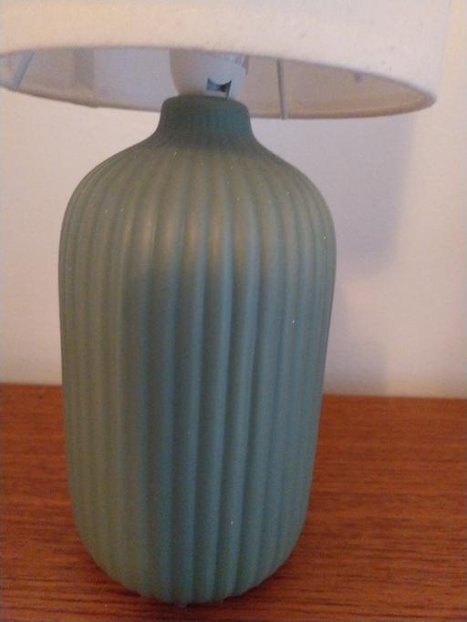 Buy & Sell Greater Manchester Manchester - Photos for Small light green ceramic table lamp