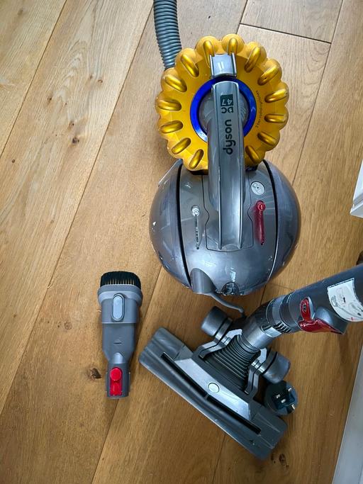 Buy & Sell Buckinghamshire Iver Heath - Buckinghamshire - Photos for Dyson DC47 vacuum cleaner