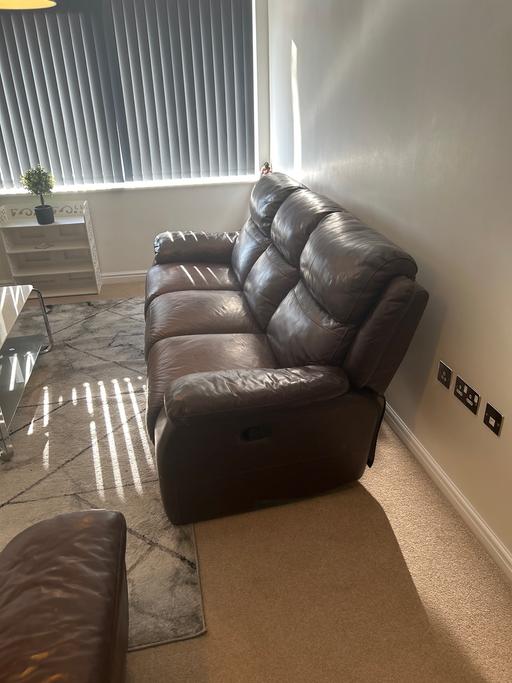 Buy & Sell Hertfordshire Watford - Photos for Brown Leather Recliner Sofa