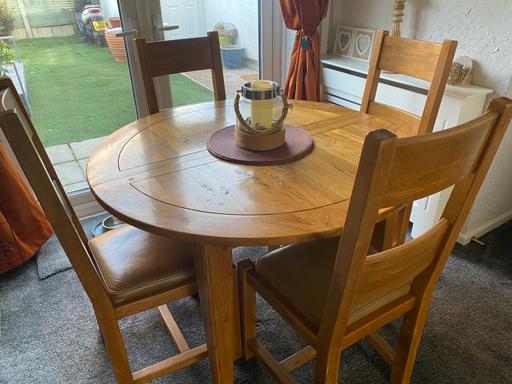 Buy & Sell West Midlands Dudley - Photos for Solid Oak Extendable Table & 4 Chairs