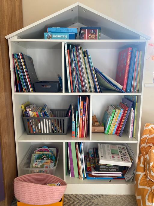 Buy & Sell Essex Thurrock - Essex - Photos for House shaped bookshelf/toy shelf for nursery