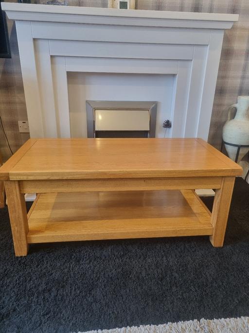 Buy & Sell West Midlands Sandwell - Photos for Solid oak coffee table