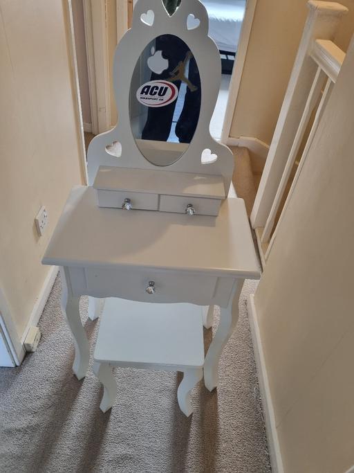 Buy & Sell Worcestershire Bromsgrove - Photos for Kids dressing table and stool