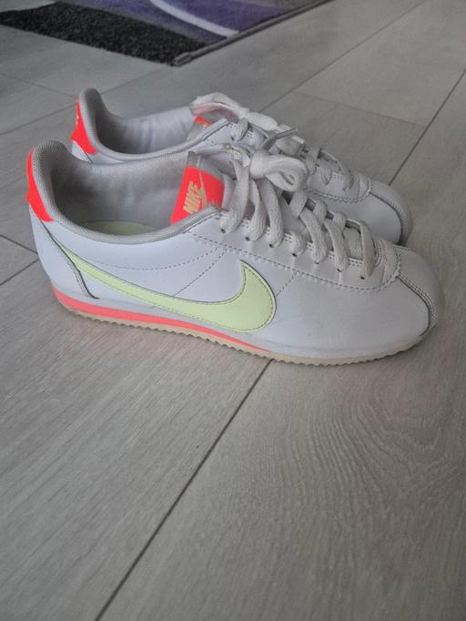 Buy & Sell North London Holloway - North London - Photos for Nike Cortez trainers