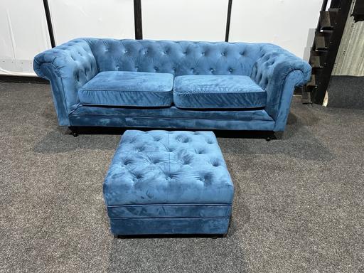 Buy & Sell Lincolnshire Boston - Photos for Chesterfield Velvet 3 Seater Sofa & Footstool