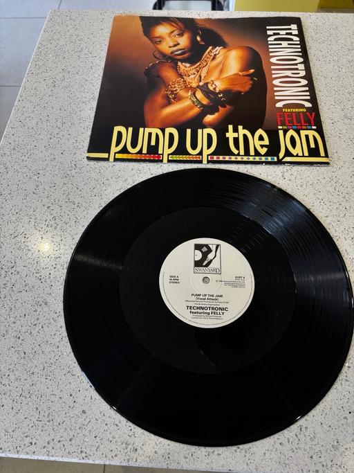 Buy & Sell Wiltshire Swindon - Photos for Technotronic pump up the jam 12 inch vinyl