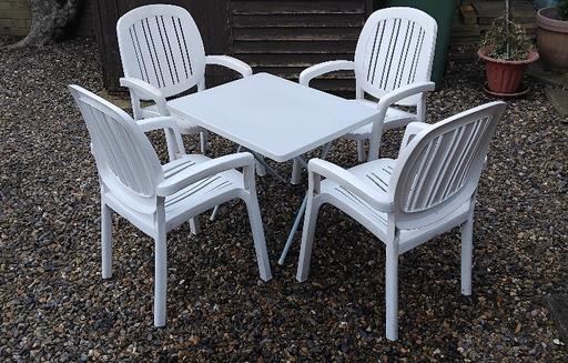 Buy & Sell Kent Maidstone - Photos for Garden Table & 4 Chairs