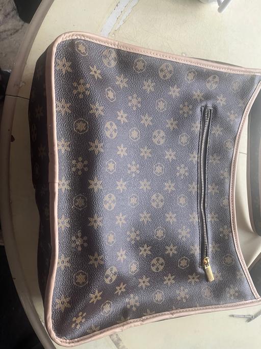 Buy & Sell Surrey Tandridge - Photos for Brown patterned handbag