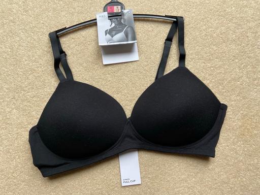 Buy & Sell Surrey Guildford - Photos for M&S New Ladies Full Cup Bra. Size 40b