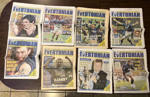 training Leicestershire Hinckley and Bosworth - Photos for Evertonian magazine bundle eight items