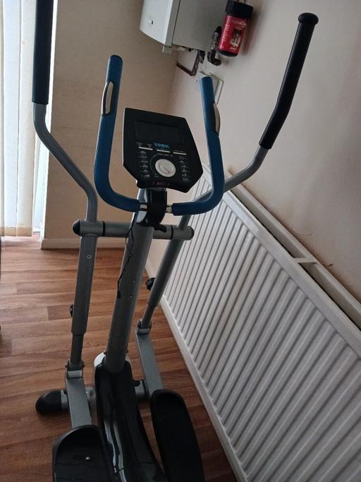 Buy & Sell Leicestershire Leicester - Photos for cross trainer