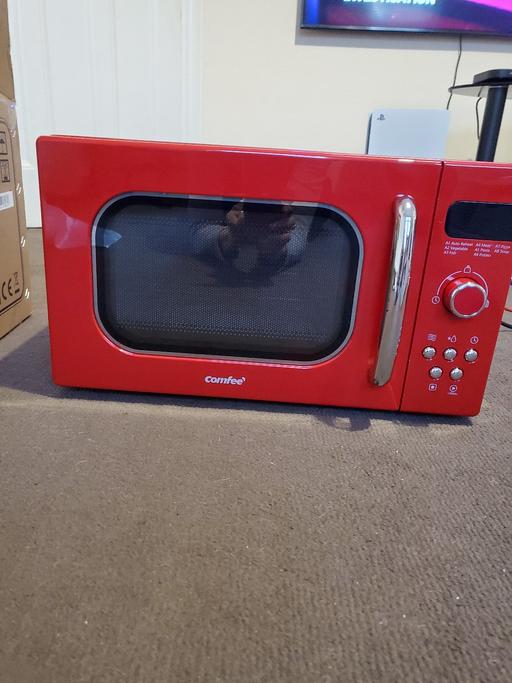 Buy & Sell Essex Southend-on-Sea - Photos for 800w microwave