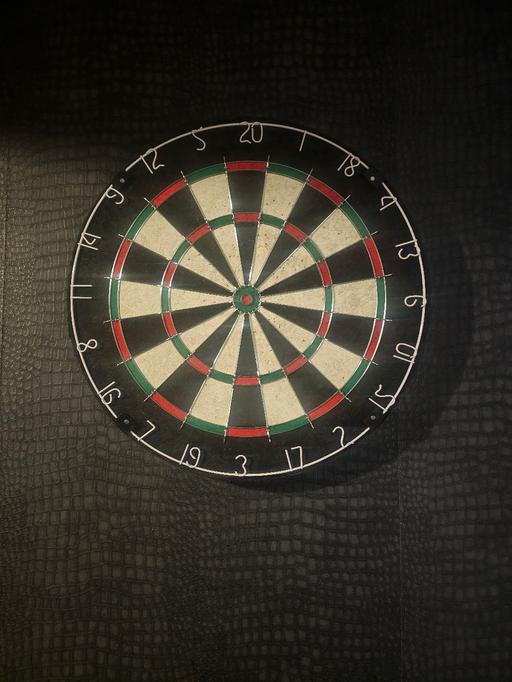 Buy & Sell Lancashire Preston - Photos for unbranded dartboard used twice