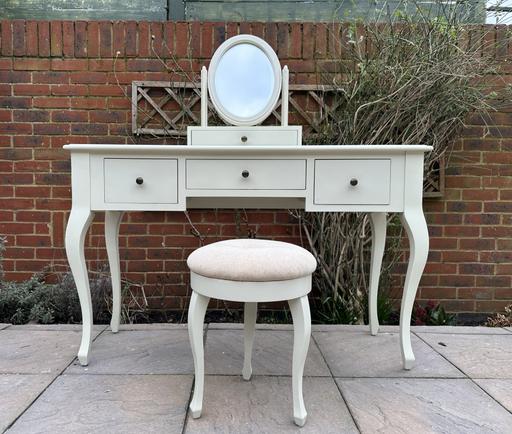 Buy & Sell Surrey Spelthorne - Photos for Laura Ashley Rosalind Dressing Table Set