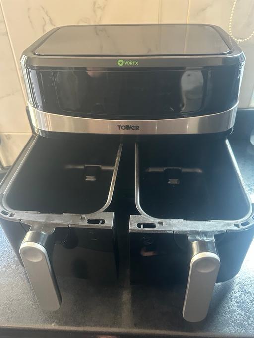 Buy & Sell Kent Dartford - Photos for Like new black gloss air fryer no offers