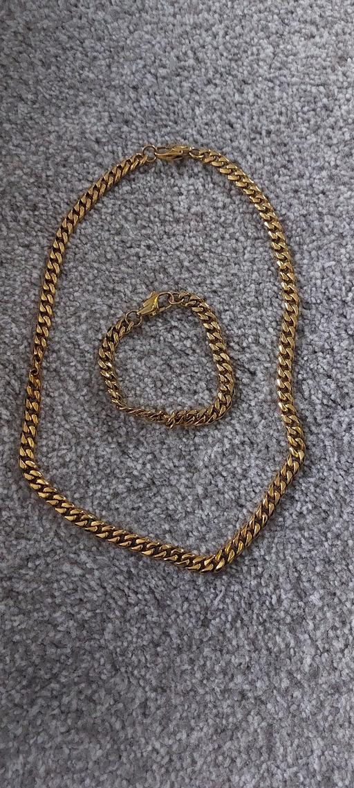 Buy & Sell Derbyshire North East Derbyshire - Photos for none tarnish gold plated bracelet and chain