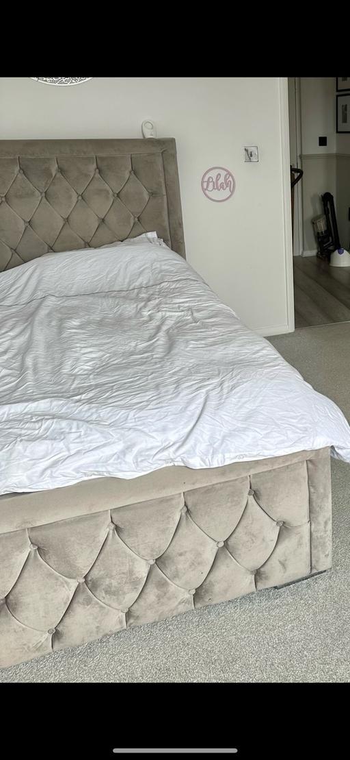 Buy & Sell South East London Lower Sydenham - South East London - Photos for Silver ottoman storage king size bed frame