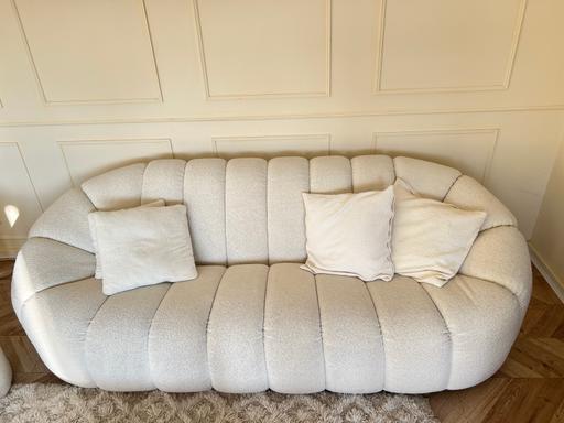 Buy & Sell South East London Lambeth - South East London - Photos for Modern 3 Seater White Teddy Boucle Sofa