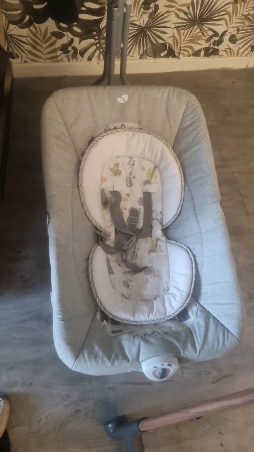 Buy & Sell West Sussex Crawley - Photos for mamas and papas bumbo chair and bouncer